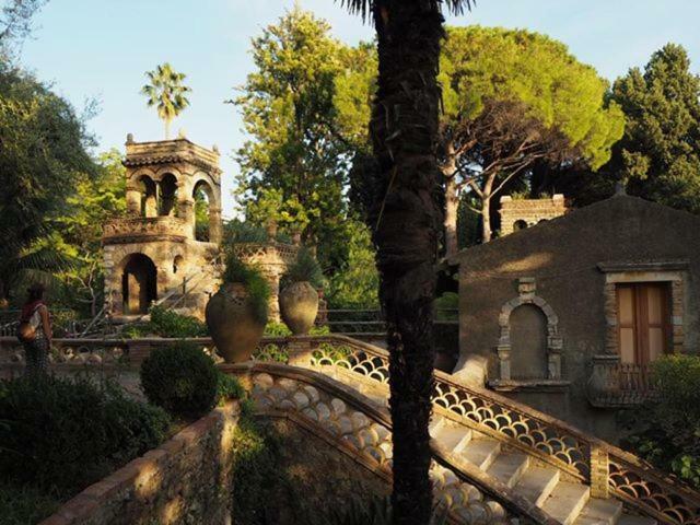 Hotel Villa Riis Taormina Exterior foto